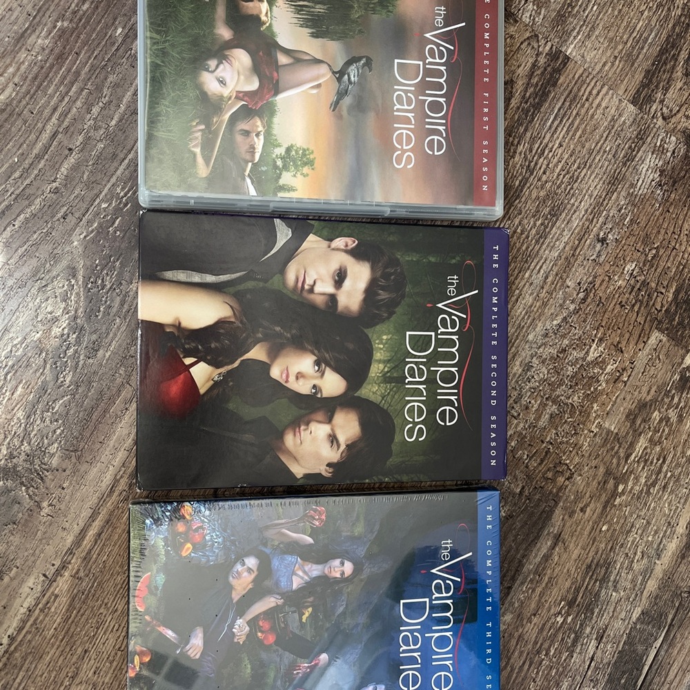 The Vampire Diaries DVD Set